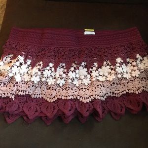 NWT lace shorts